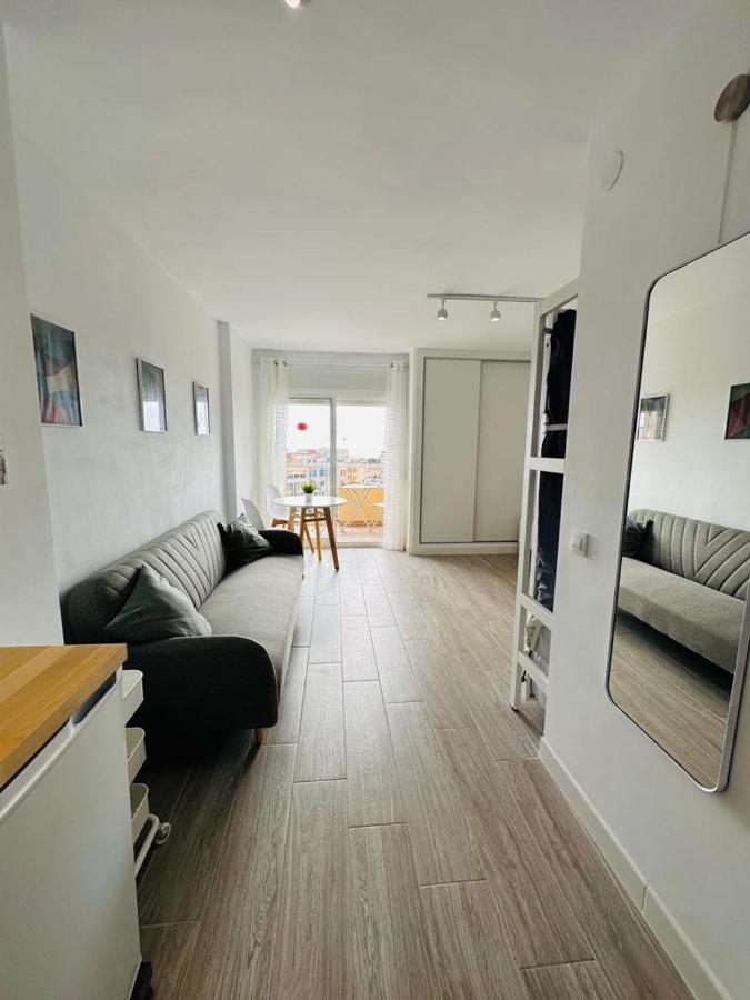 Modern White Studio Benalmádena Extérieur photo